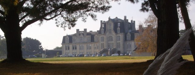 vue du chateau du Dourdy